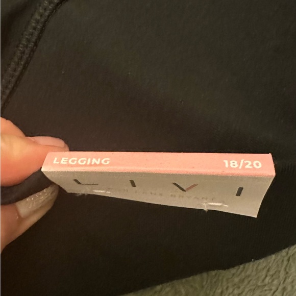 🆕 LIVI Activewear Pants - Picture 5 of 6